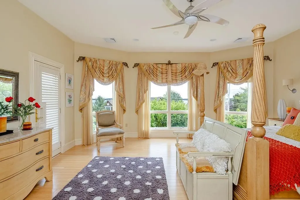 126 Cliff Drive Narragansett RI 02882