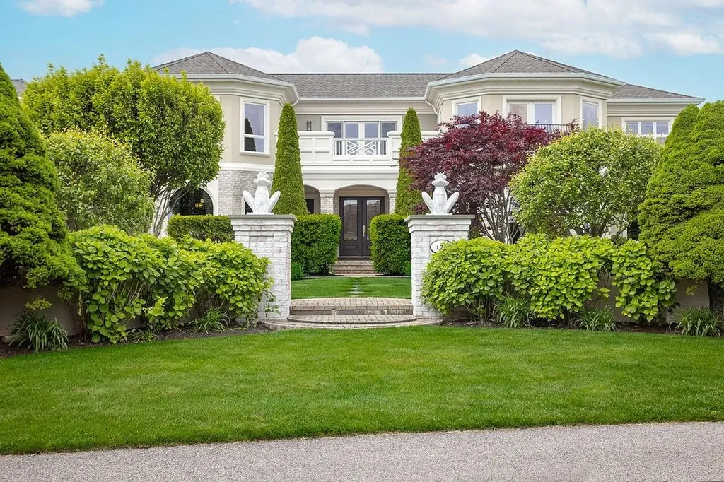 126 Cliff Drive Narragansett RI 02882