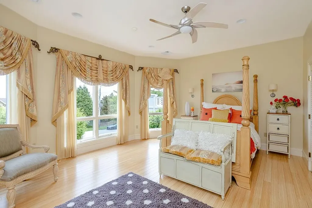 126 Cliff Drive Narragansett RI 02882