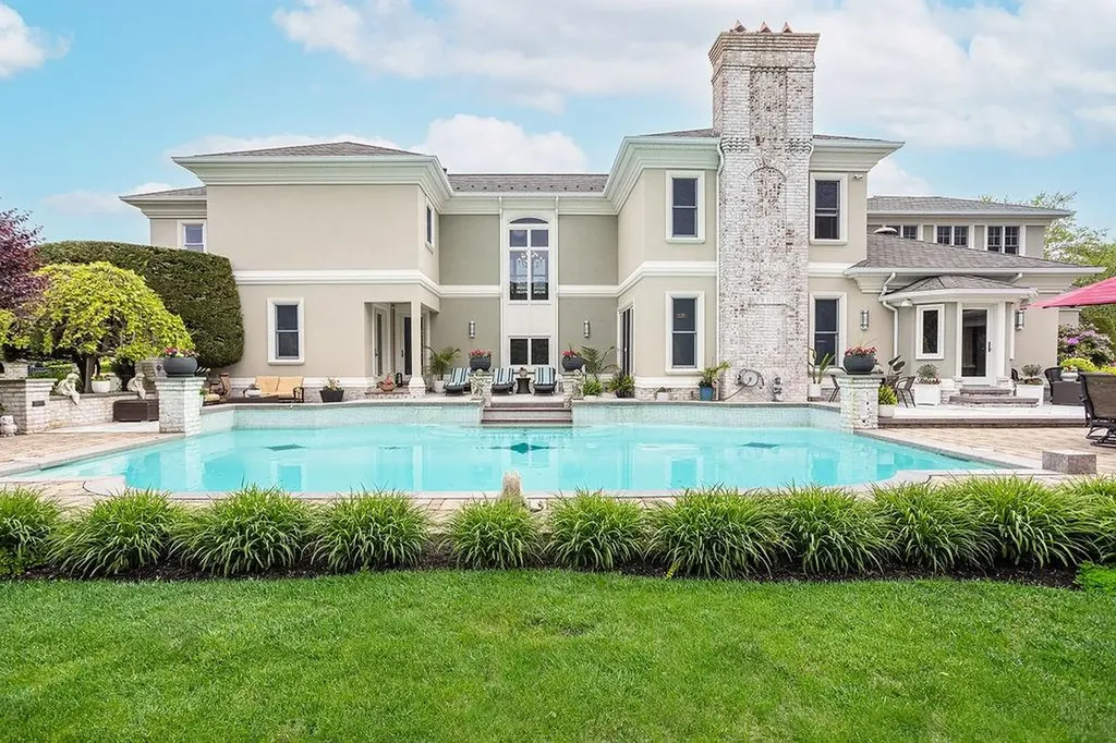 126 Cliff Drive Narragansett RI 02882
