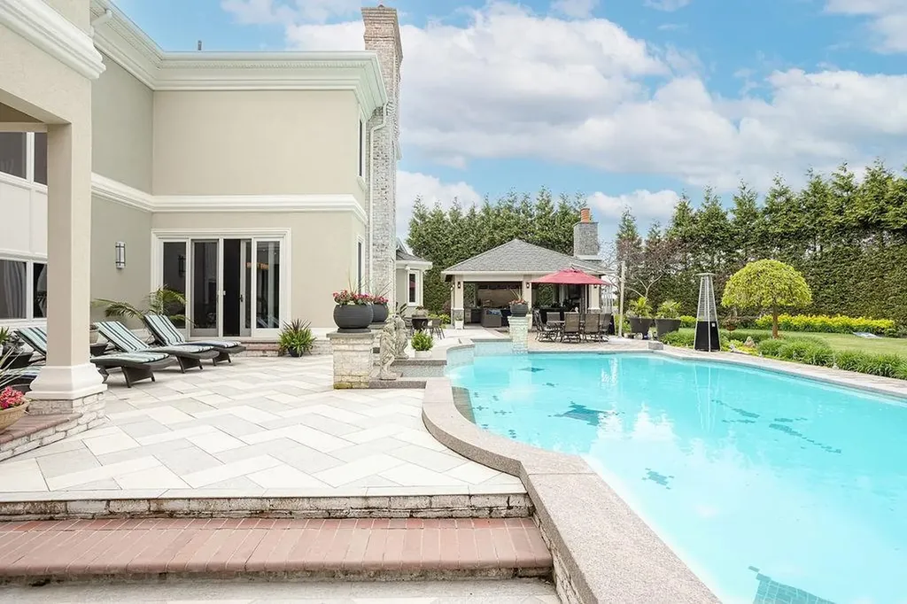 126 Cliff Drive Narragansett RI 02882