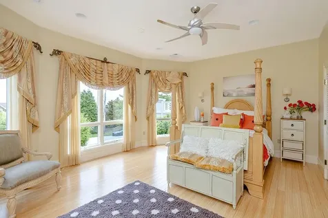 126 Cliff Drive Narragansett RI 02882