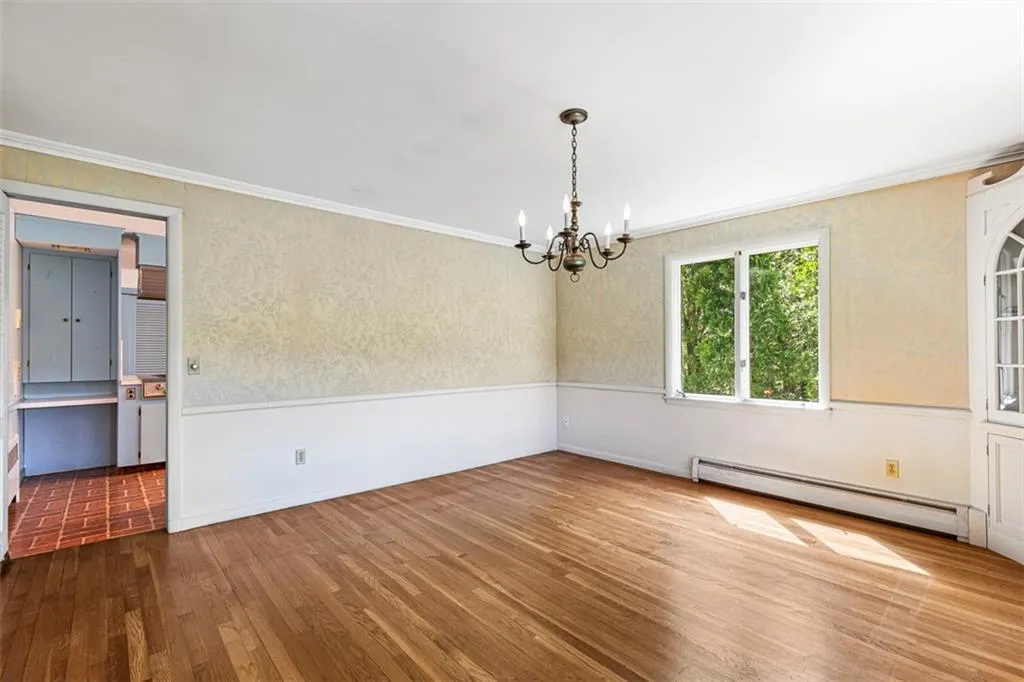 28 Lakeside Drive Narragansett RI 02882
