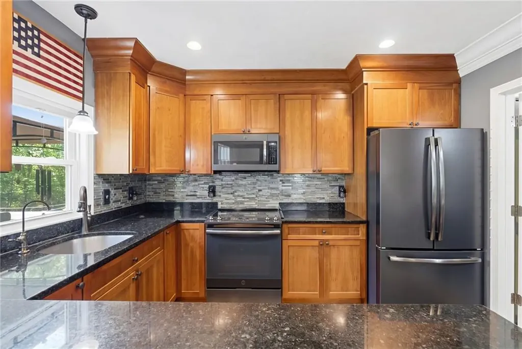 193 Lake Washington Drive Glocester RI 02814