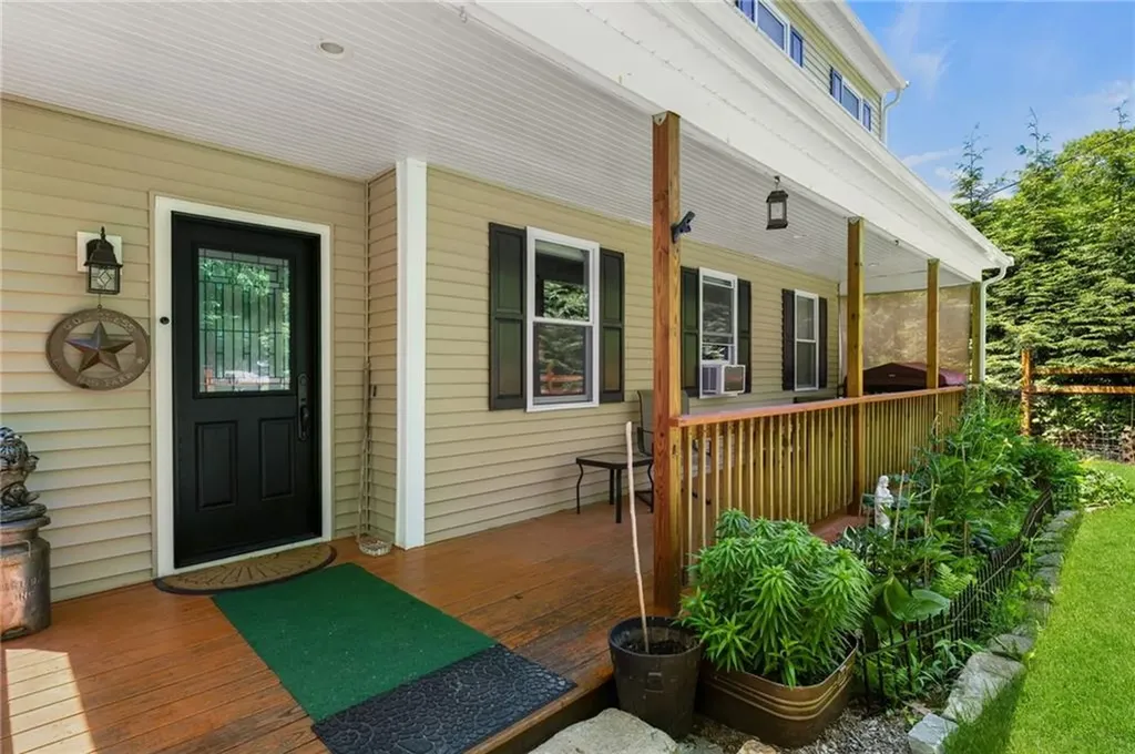 193 Lake Washington Drive Glocester RI 02814