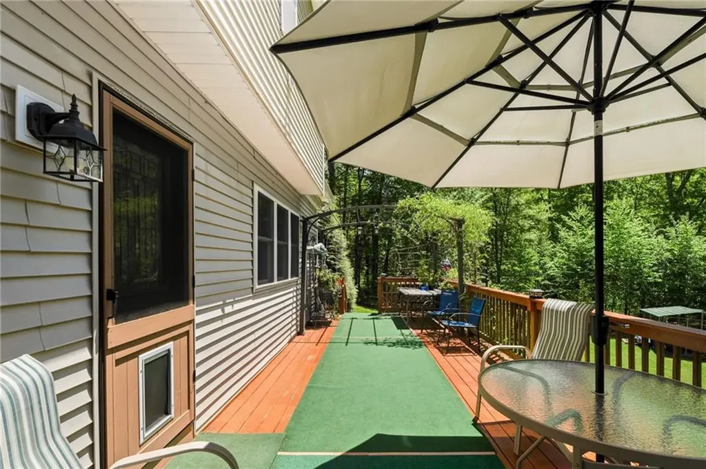 193 Lake Washington Drive Glocester RI 02814