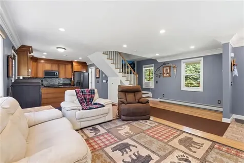 193 Lake Washington Drive Glocester RI 02814