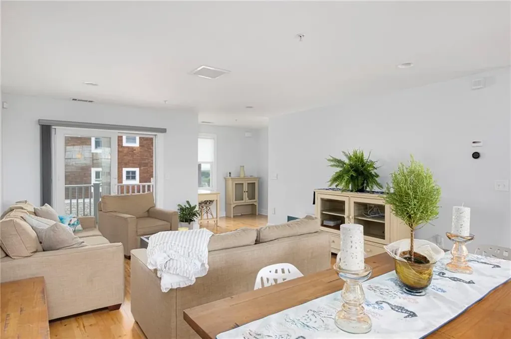 236 D Sand Hill Cove Road Narragansett RI 02882