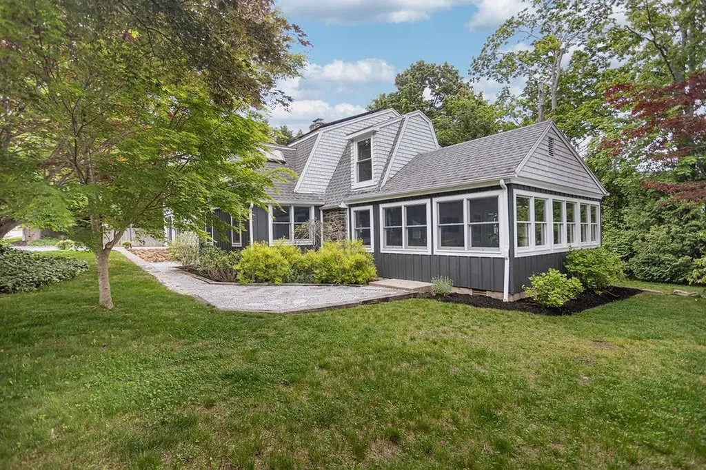 30 Standish Road Jamestown RI 02835