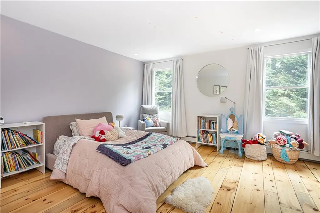 30 Standish Road Jamestown RI 02835