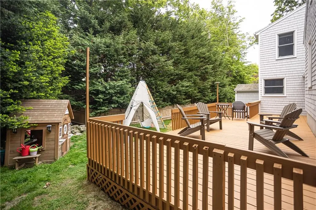 30 Standish Road Jamestown RI 02835