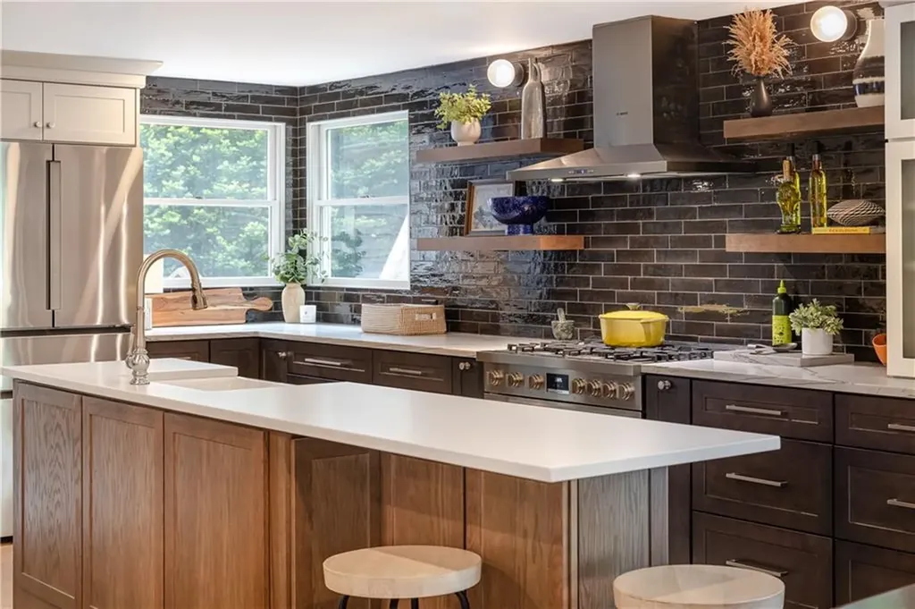 30 Standish Road Jamestown RI 02835