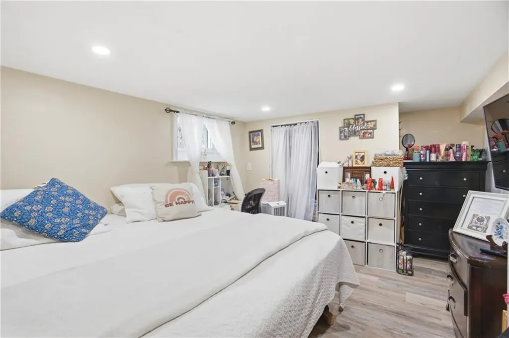 23 Sheffield Avenue North Providence RI 02911