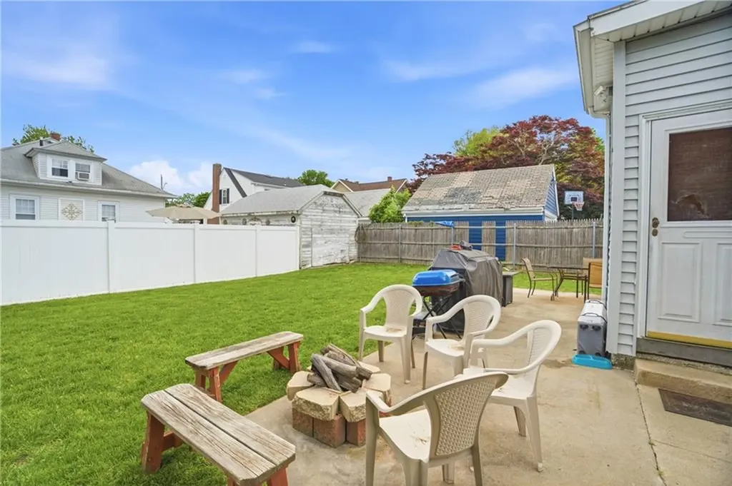 23 Sheffield Avenue North Providence RI 02911