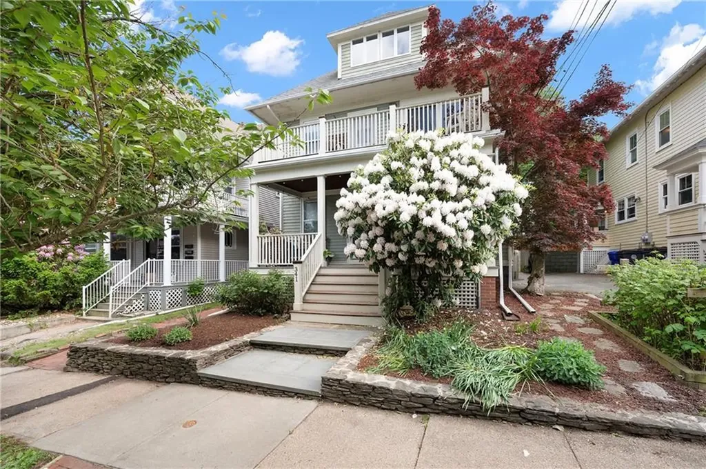 341 343 Lloyd Avenue Providence RI 02906