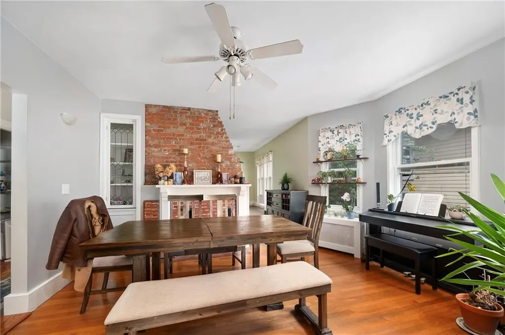 341 343 Lloyd Avenue Providence RI 02906