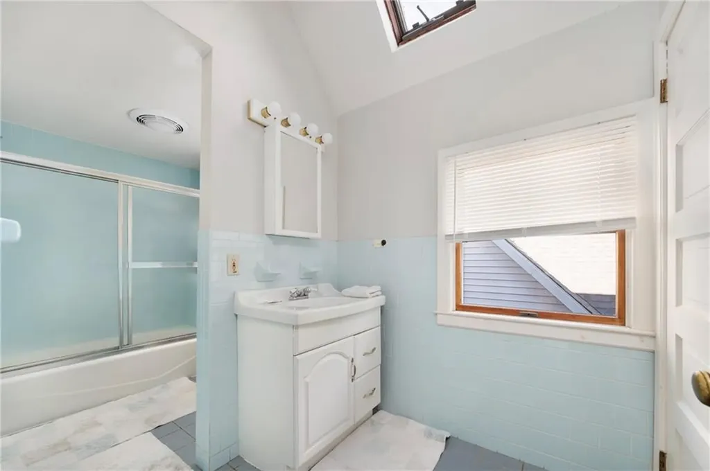 341 343 Lloyd Avenue Providence RI 02906