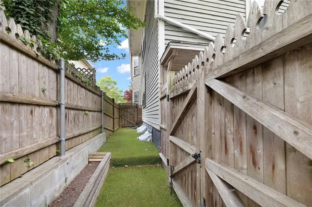 341 343 Lloyd Avenue Providence RI 02906