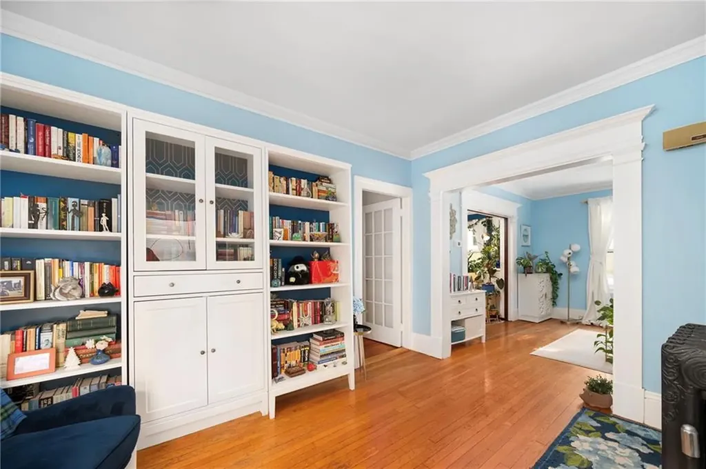 341 343 Lloyd Avenue Providence RI 02906