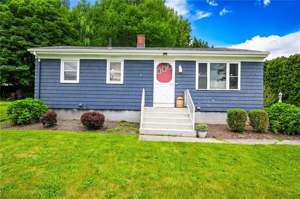 27 Alan Avenue Portsmouth RI 02871