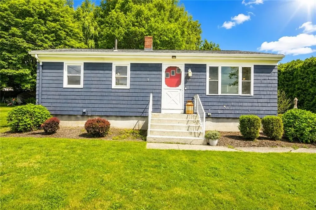 27 Alan Avenue Portsmouth RI 02871