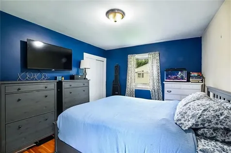 27 Alan Avenue Portsmouth RI 02871