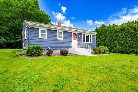 27 Alan Avenue Portsmouth RI 02871