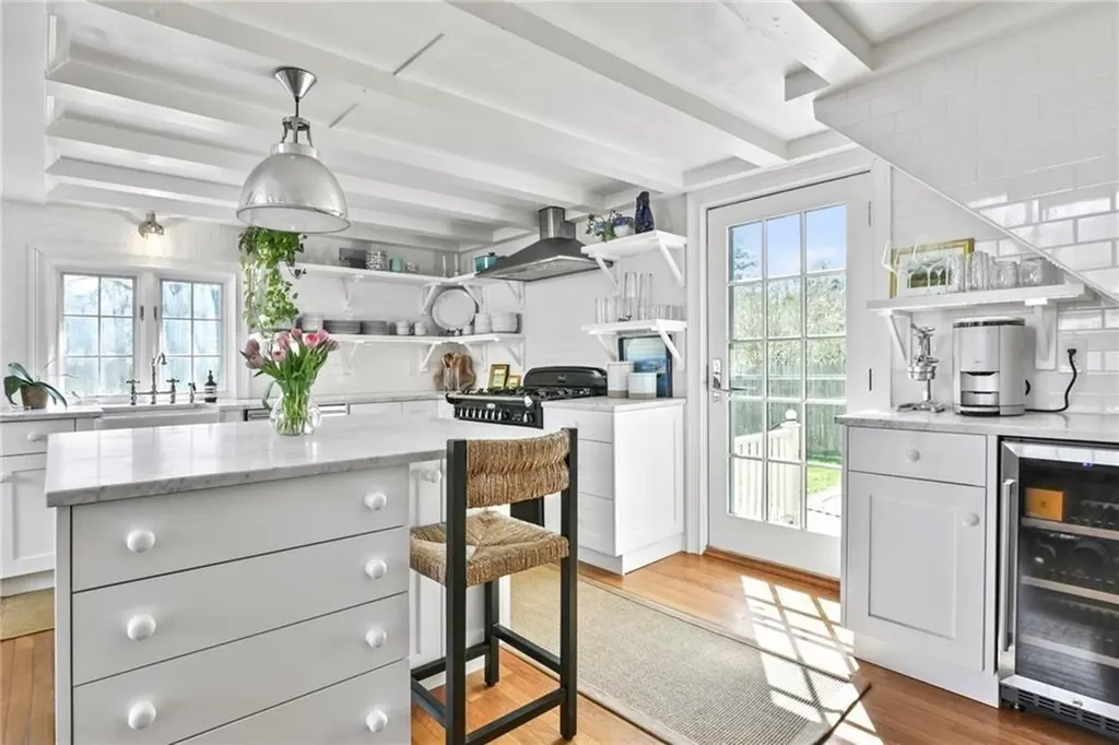 397 Gibbs Avenue Newport RI 02840