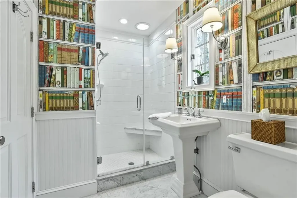 397 Gibbs Avenue Newport RI 02840