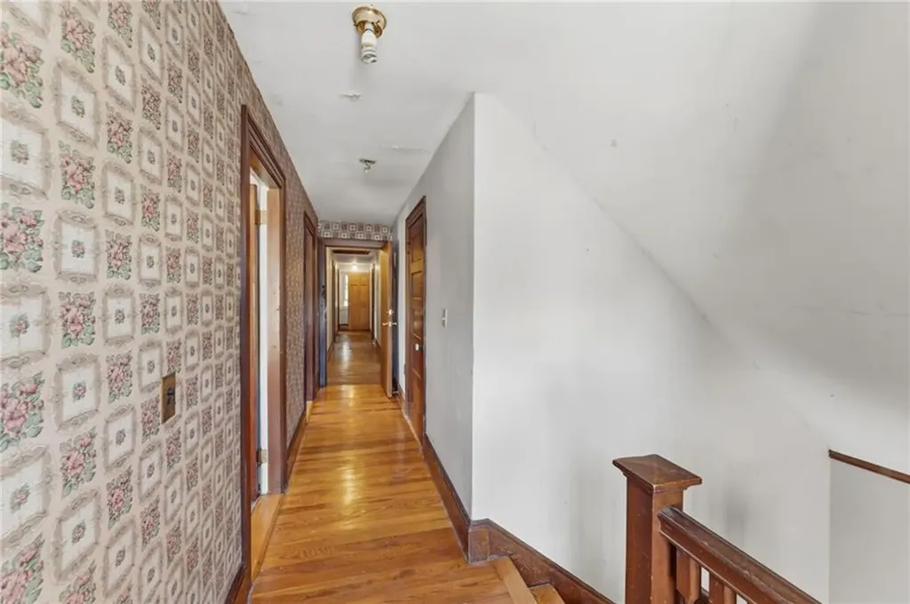 220 Lenox Avenue Providence RI 02907