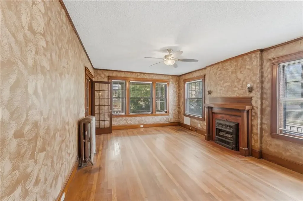 220 Lenox Avenue Providence RI 02907