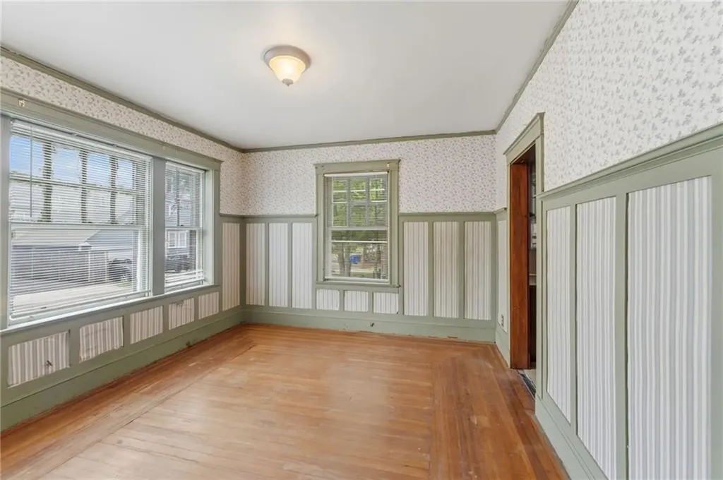 220 Lenox Avenue Providence RI 02907