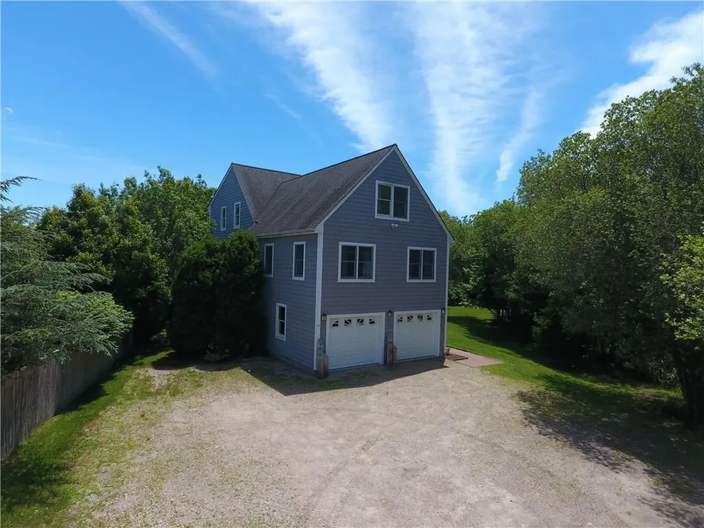 51 Glendale Road Narragansett RI 02882
