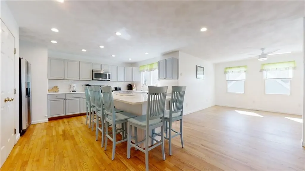 51 Glendale Road Narragansett RI 02882