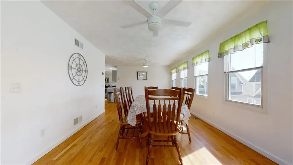 51 Glendale Road Narragansett RI 02882