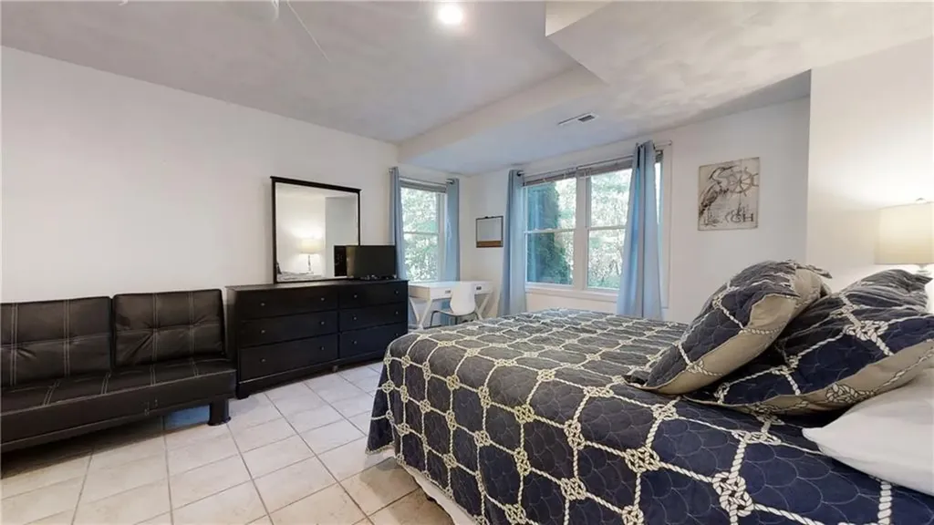51 Glendale Road Narragansett RI 02882