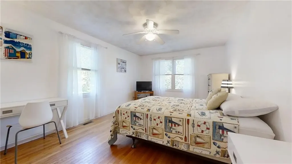 51 Glendale Road Narragansett RI 02882