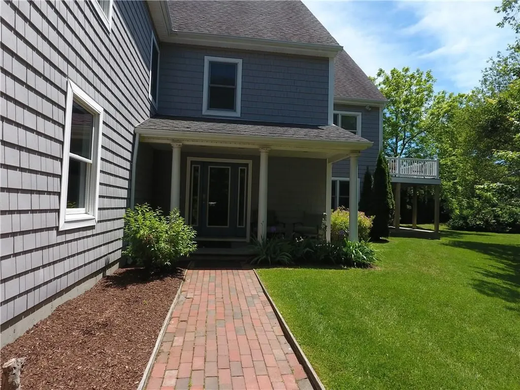 51 Glendale Road Narragansett RI 02882