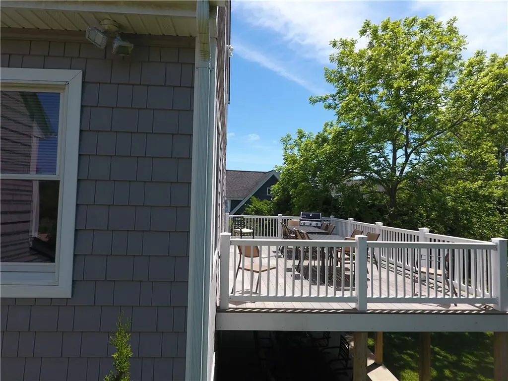 51 Glendale Road Narragansett RI 02882