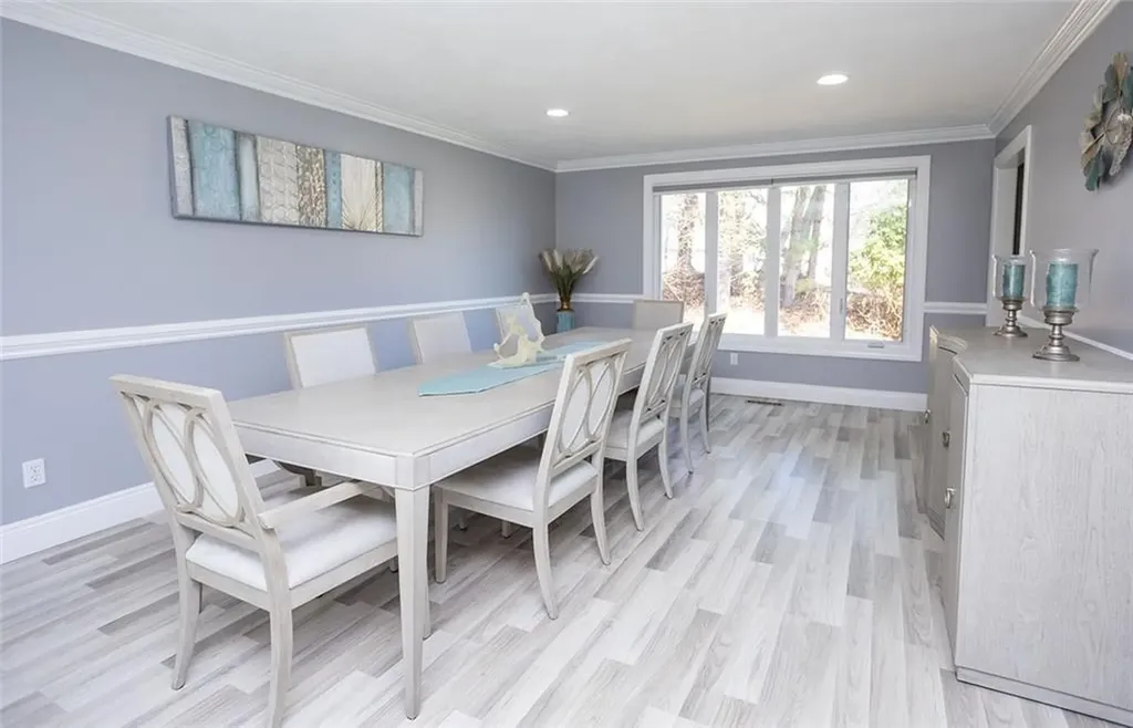 10 Arbor Way East Greenwich RI 02818