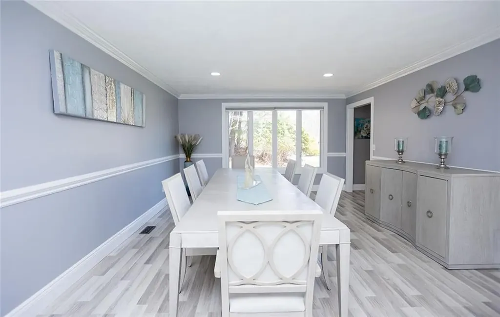 10 Arbor Way East Greenwich RI 02818