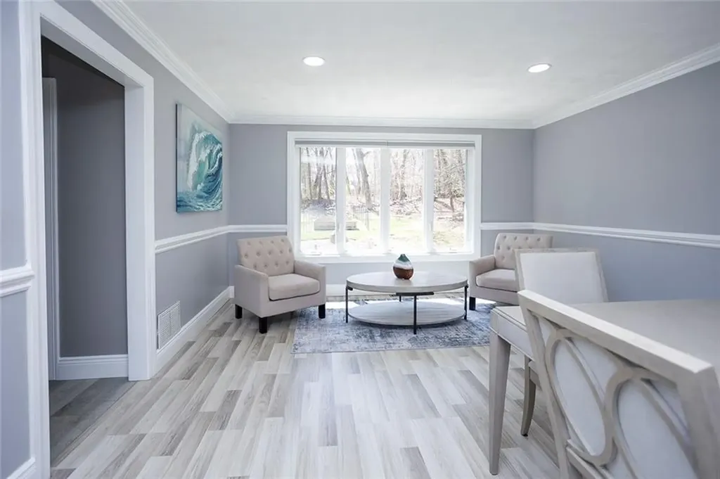 10 Arbor Way East Greenwich RI 02818