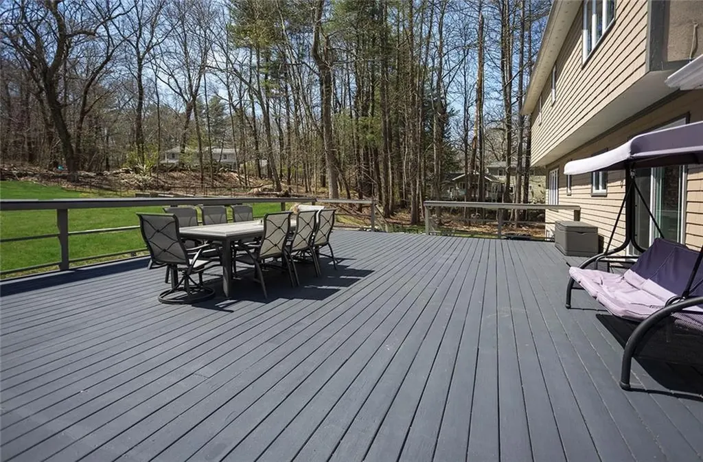 10 Arbor Way East Greenwich RI 02818
