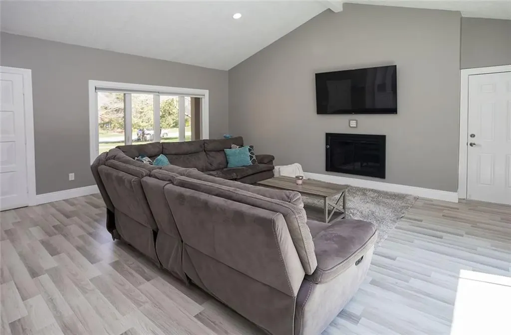 10 Arbor Way East Greenwich RI 02818