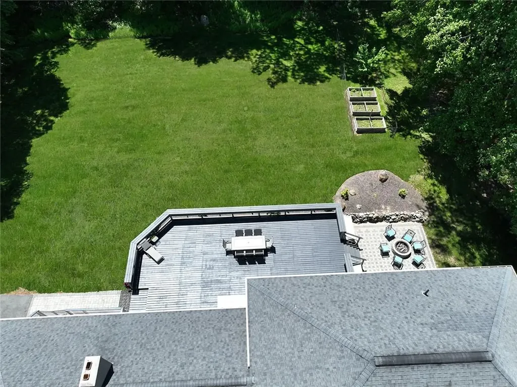10 Arbor Way East Greenwich RI 02818