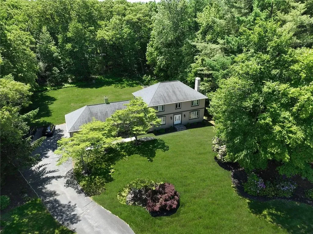 10 Arbor Way East Greenwich RI 02818