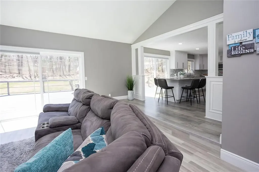 10 Arbor Way East Greenwich RI 02818