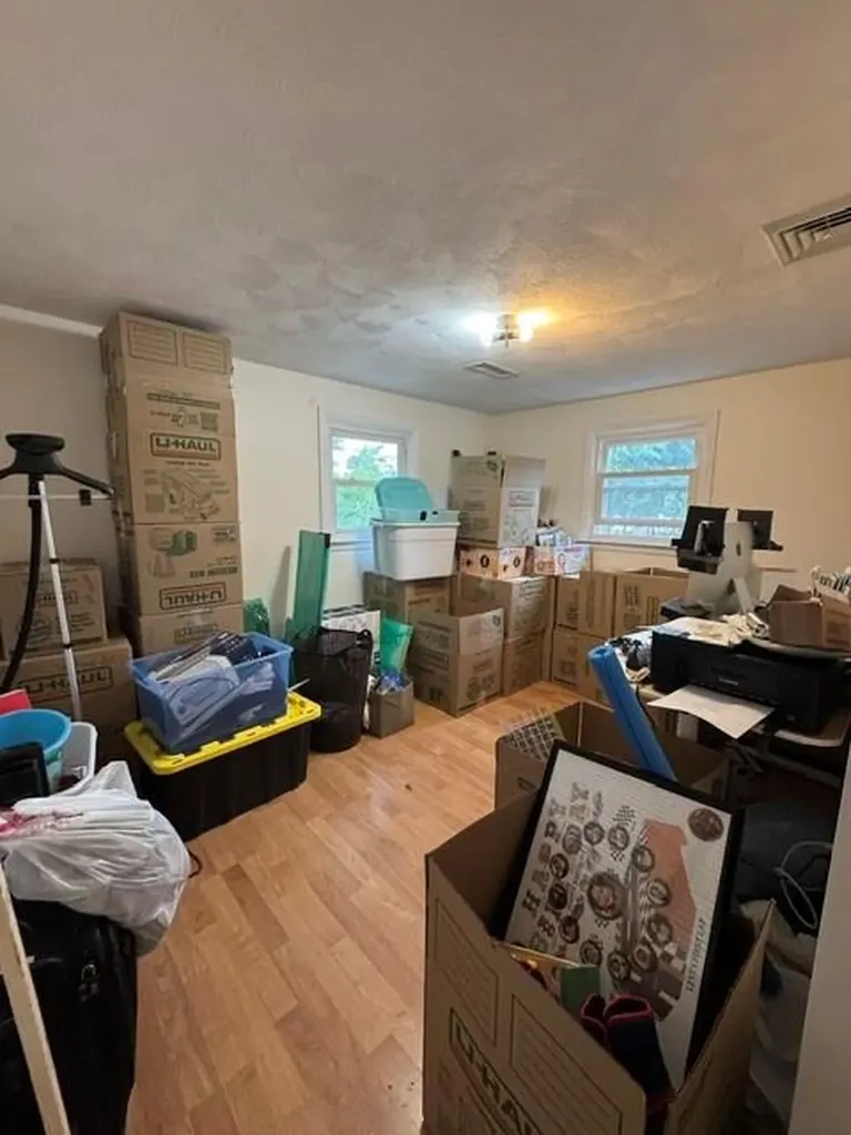 40 Pettis Drive Warwick RI 02889