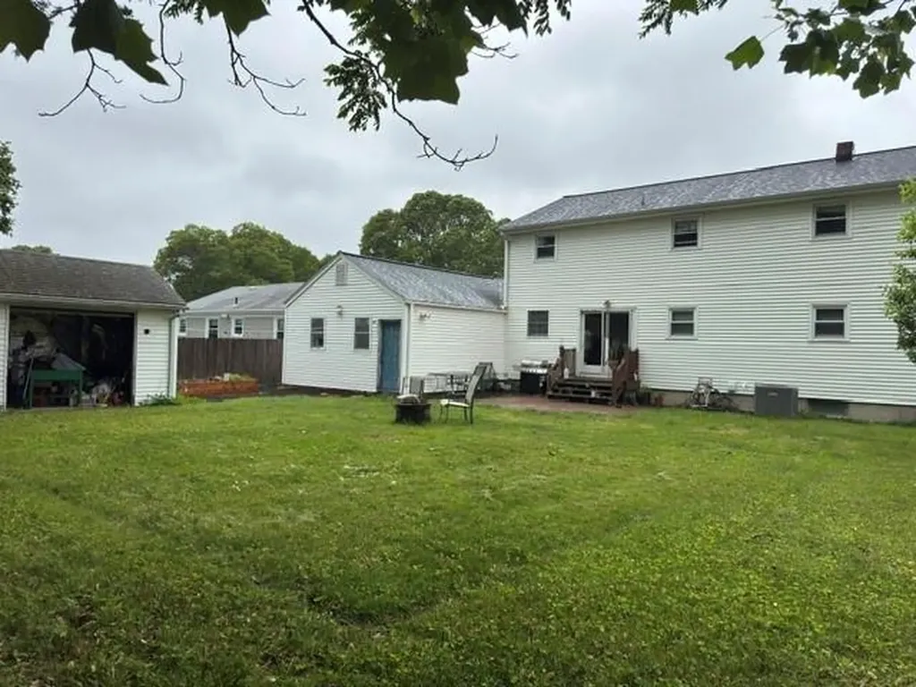 40 Pettis Drive Warwick RI 02889