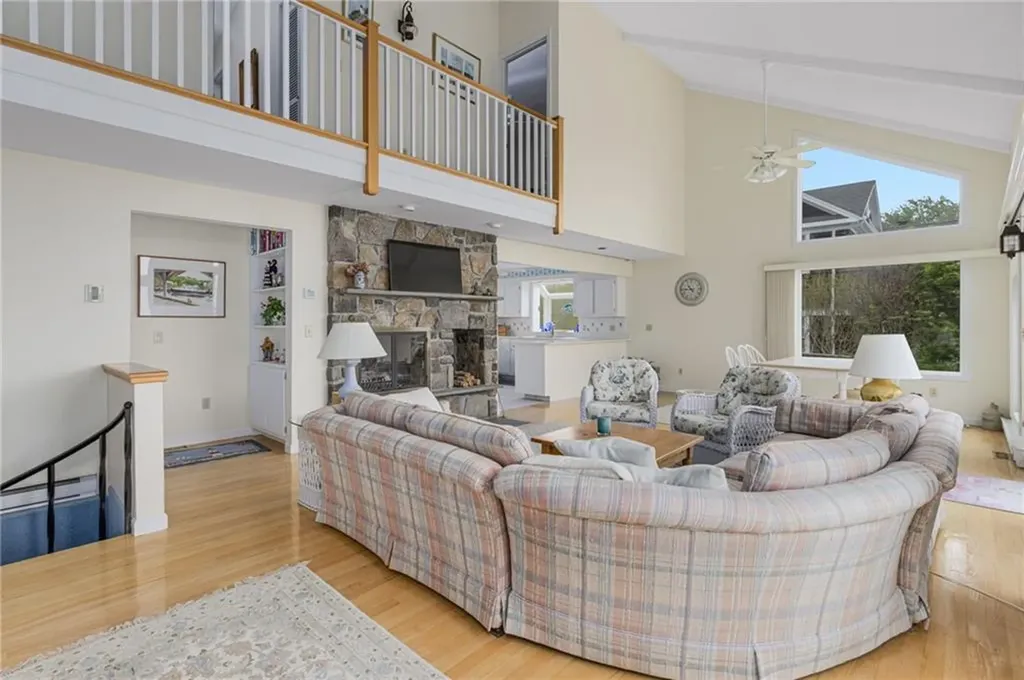 28 Arrow Wood Trail South Kingstown RI 02879